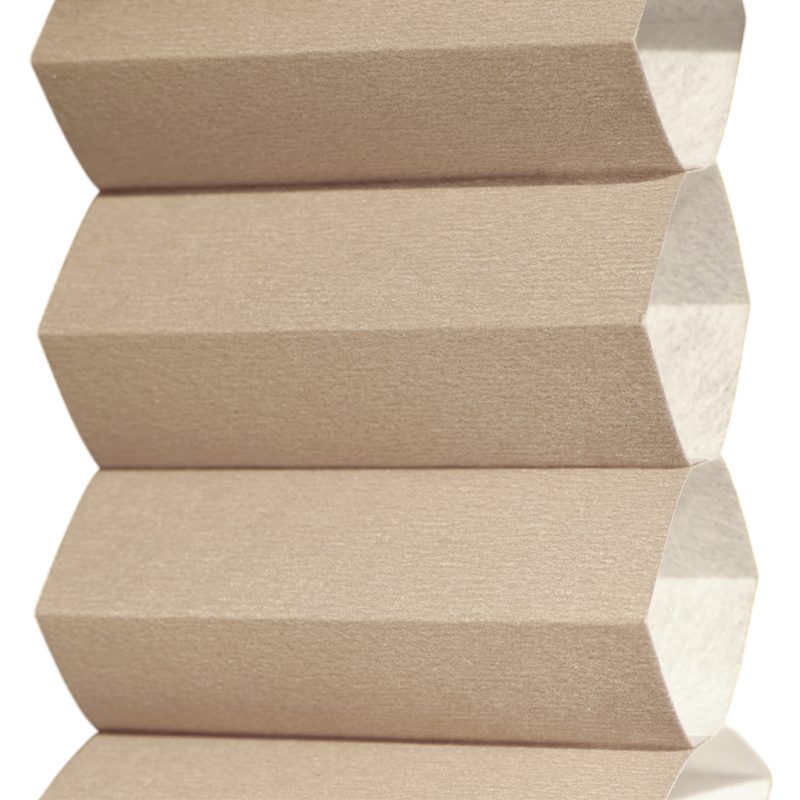 made-to-measure-Light-Cream-honeycomb-blinds-closeup